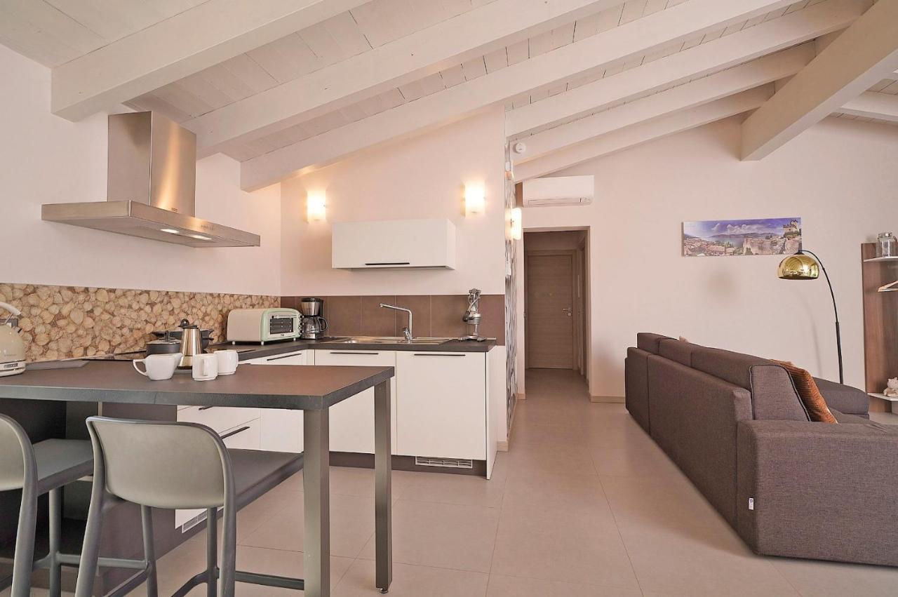 Ferienwohnung Gardaliva 5 Manerba del Garda Exterior foto